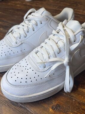 Nike Court Vision Low Next Nature
White Women's Shoes Size 10